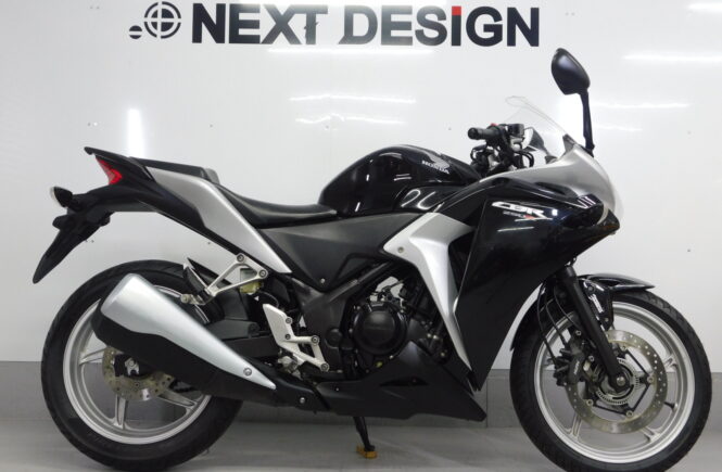 HONDA CBR250R